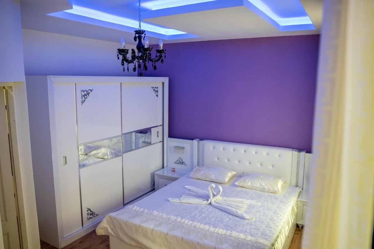 Casa Robi Hotel Pestisani Bagian luar foto